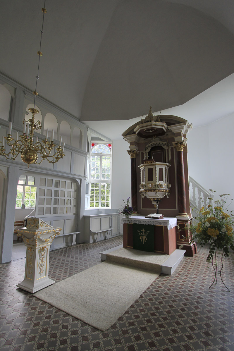 Kirche restauriert verputzt Tischlerei Grobe